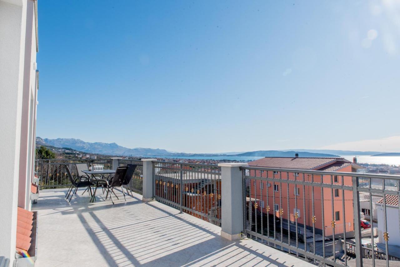 Apartments Zilic Каштел-Стари Экстерьер фото